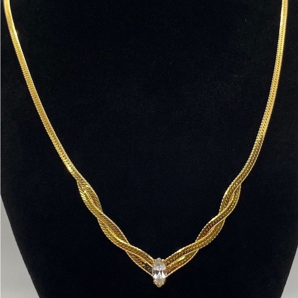 A Beautiful 10K Gold Plated Marquis Cut Cz Set Braided Herringbone Avon Necklace - Picture 2 of 10